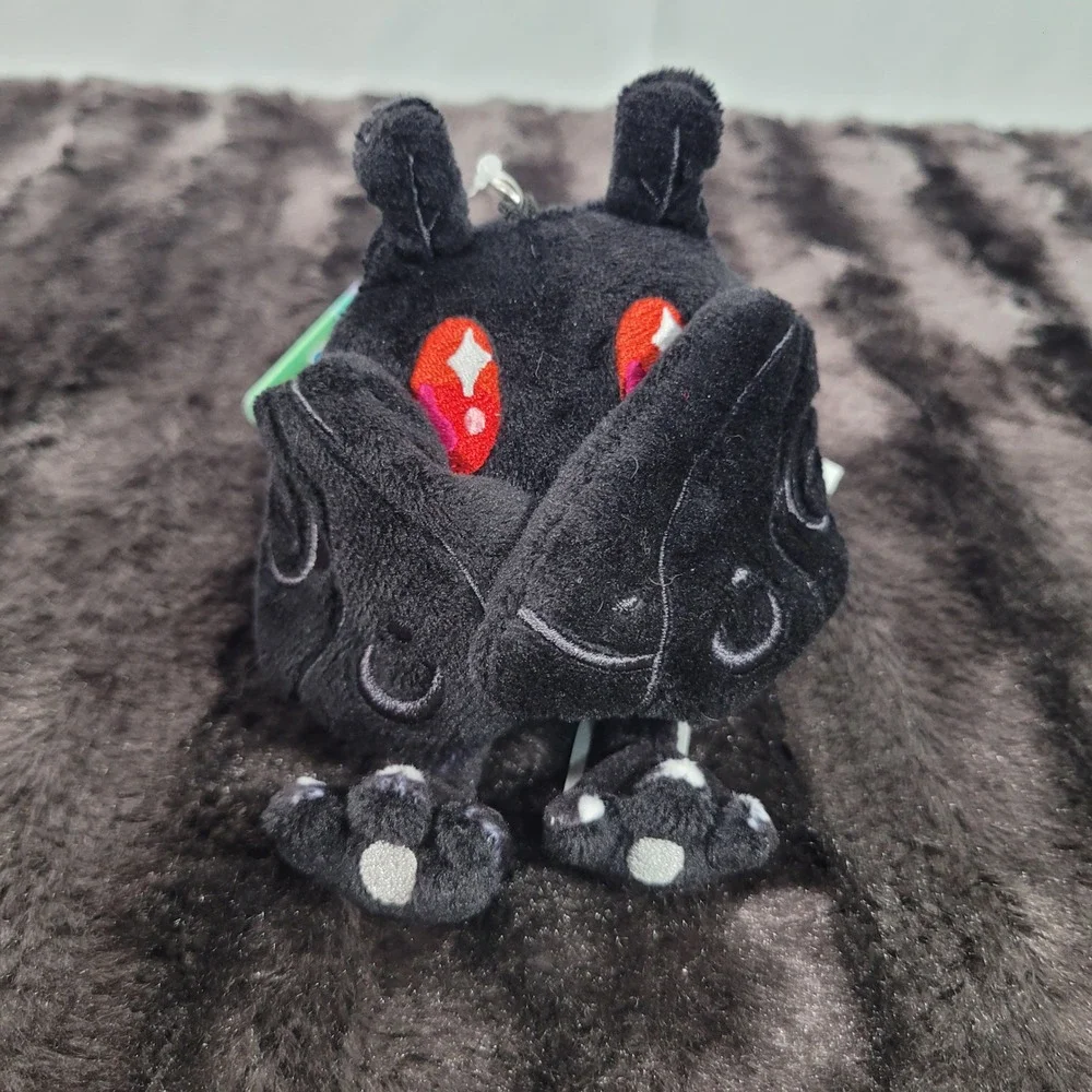 Squishable micro mothman